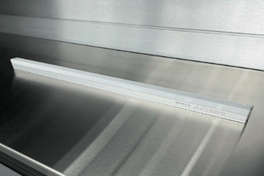 6-Watt 18 in. Standard Hex Lighting Tube with 6500k Non-Dimmable, Compatible With Long 3 Pin V2 Connectors. 6-Watt 18 in. Standard Hex Lighting Tube with 6500k Non-Dimmable, Compatible With Long 3 Pin V2 Connectors.