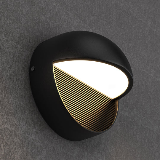 half-round-led-outdoor-wall-sconce